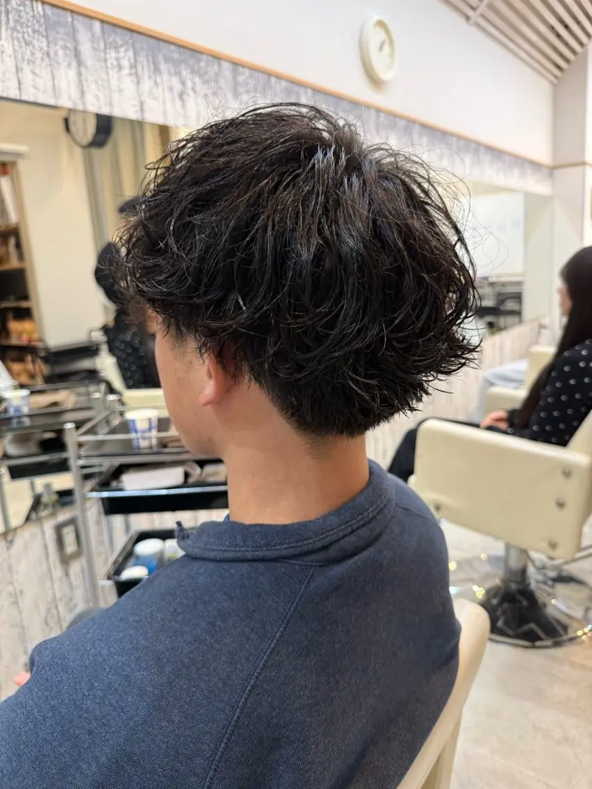 パーマ メンズ メンズパーマ 刈り上げ レディースモデル募集 角快利のヘアスタイル