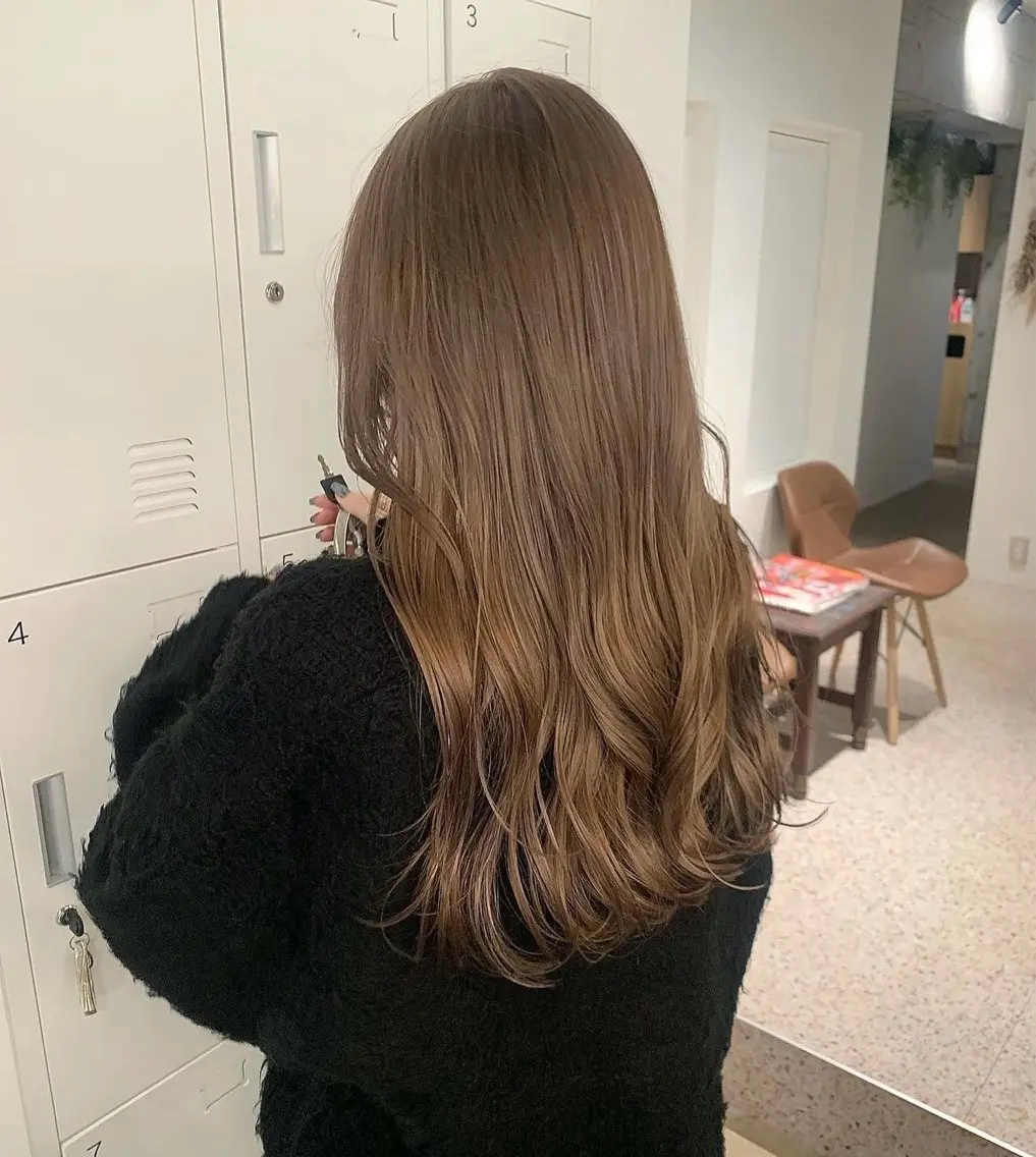 ロング カラー 七原 海夕のヘアスタイル