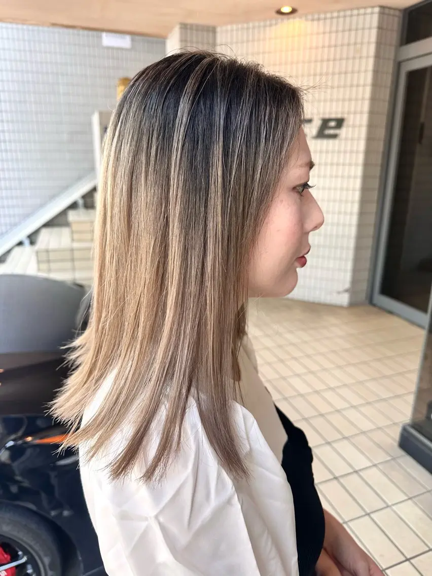 ロング タカツド ユウキのヘアスタイル