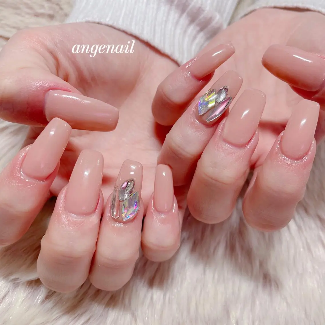 ネイル ハンドネイル オーナーネイリスト MAKIのネイルデザイン