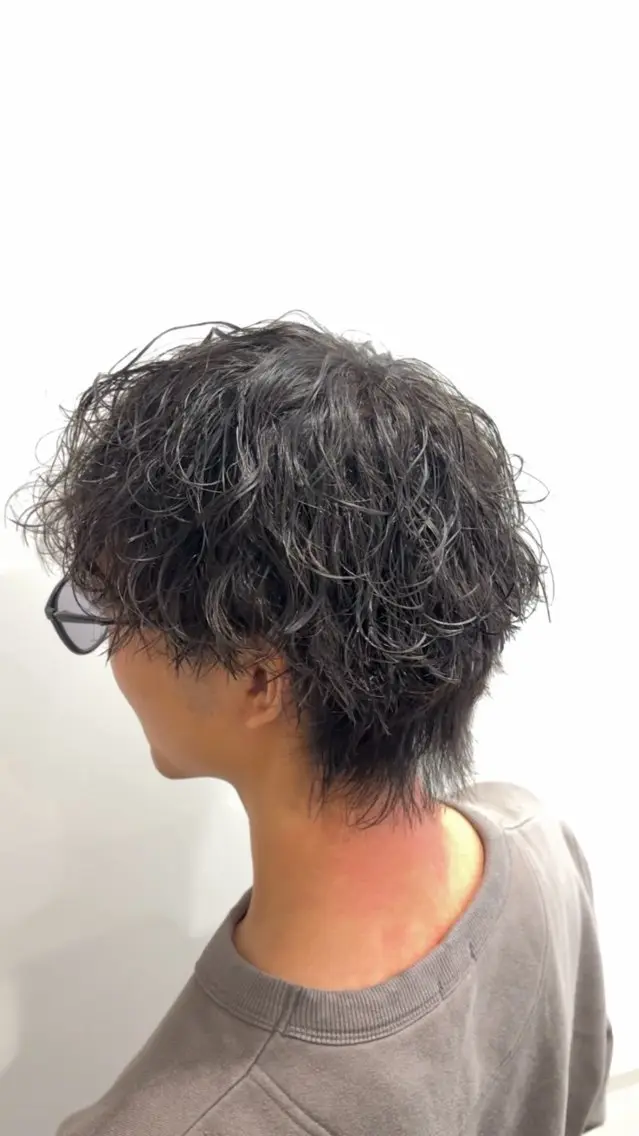 ミディアム パーマ メンズ カット パーマ トリートメント クセを最大限に活かす メンズパーマ奈良大祐のヘアスタイル