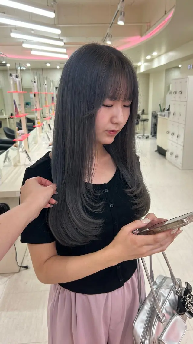 【韓国レイヤーカット🇰🇷】カット+theaterトリートメント+炭酸spaの写真