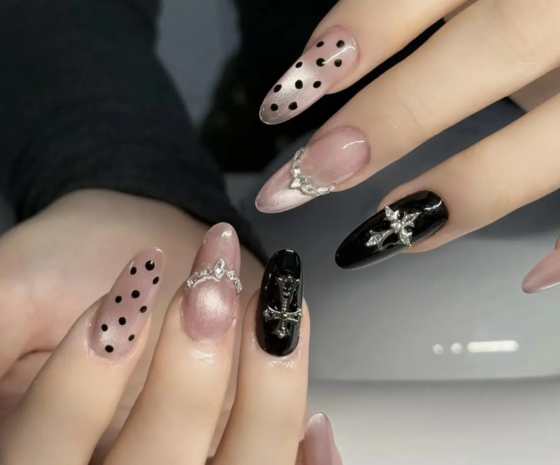 ネイル ハンドネイル ハンドケア 🍑 momo_nailのネイルデザイン