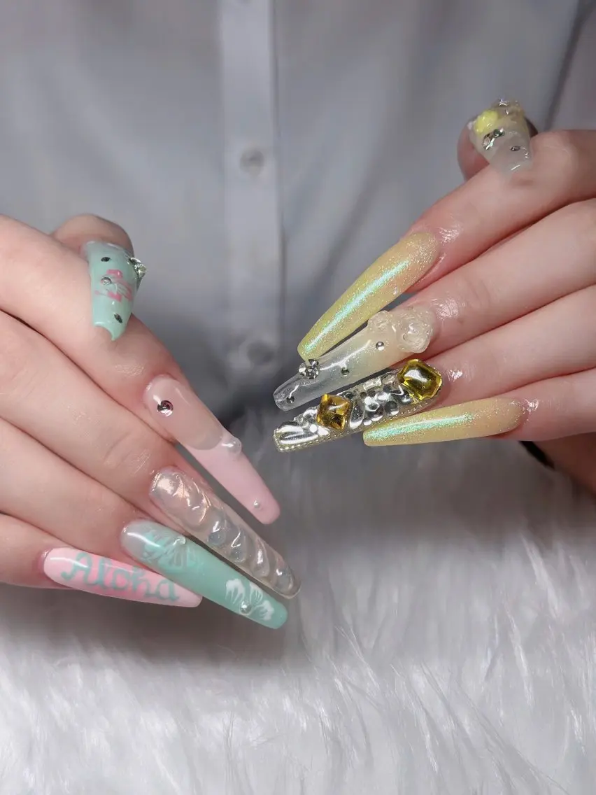 ネイル フレンチネイル ジェルネイル ハロウィン キラキラネイル 韓国ネイル H.baby Nail Salonのネイルデザイン