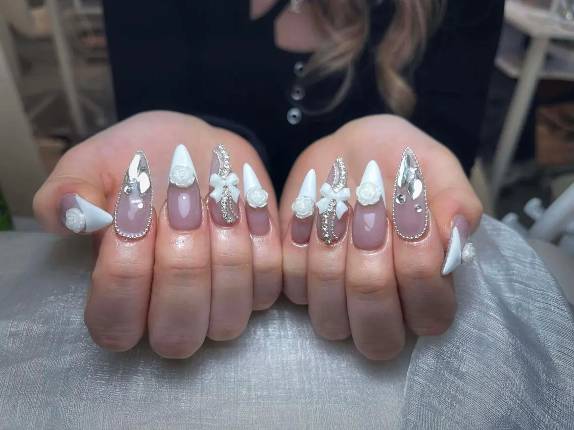 ネイル アートネイル 成人式 ジェルネイル ニュアンスネイル 夏ネイル ハンドネイル Jenn Nail Salonのネイルデザイン