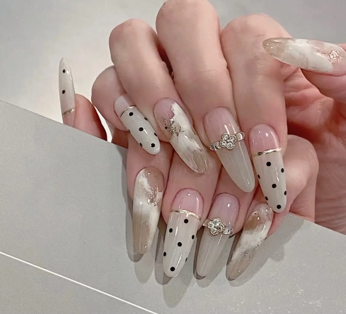 ネイル ハンドネイル D-BEAUTY Nailsalonのネイルデザイン