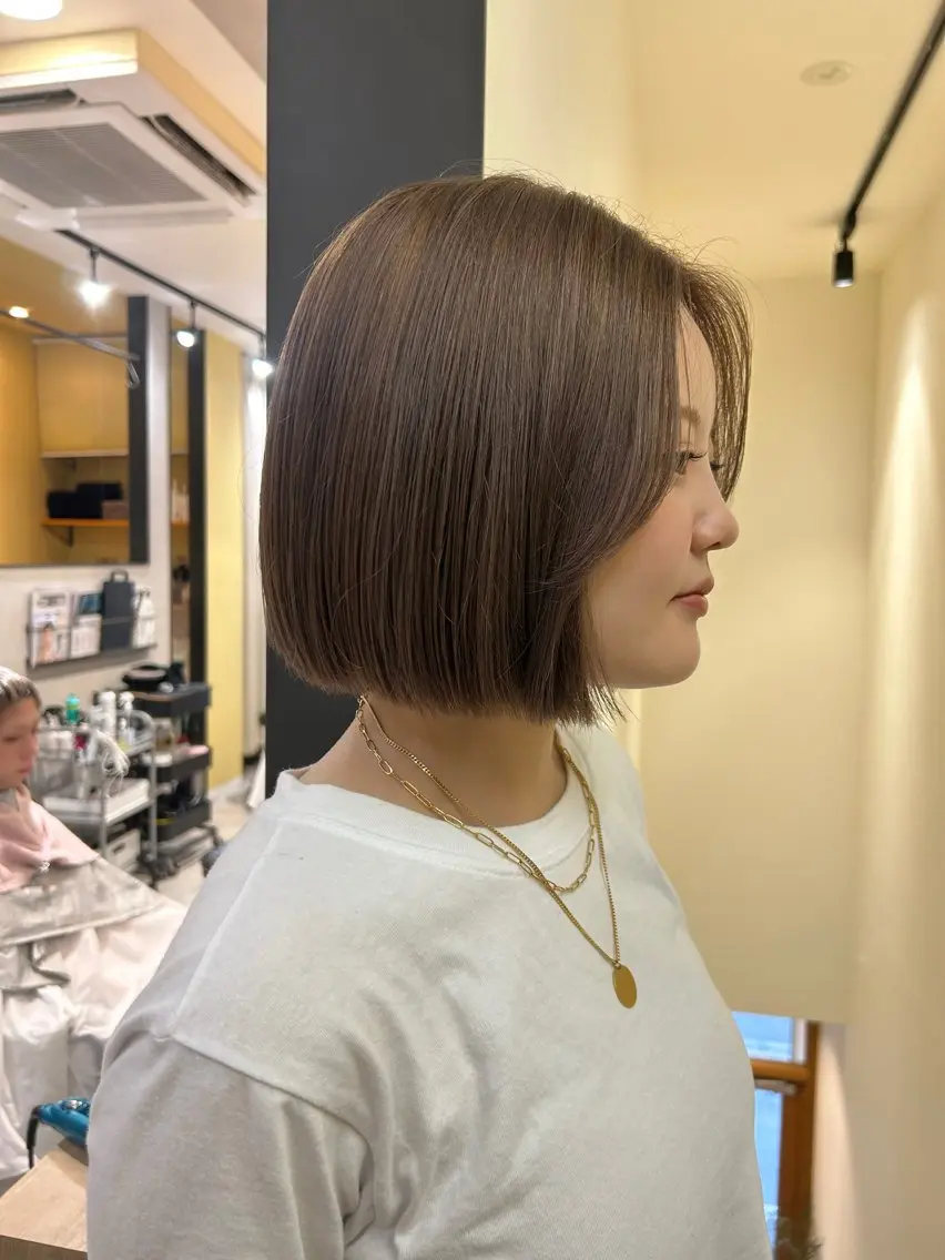 ショート カラー ブリーチ グレージュ カット ヘアカラー トリートメント hubhair レイヤー/透明感のヘアスタイル