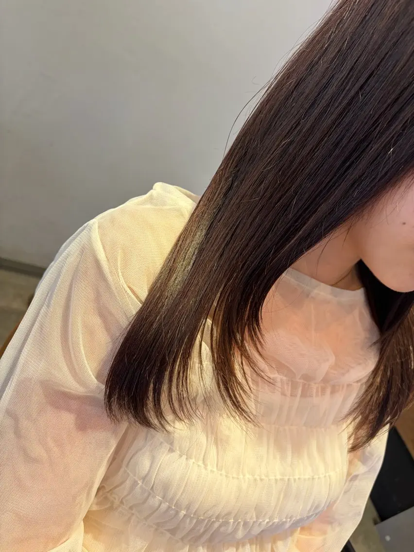 ミディアム カット ブリーチモデル RURUのヘアスタイル