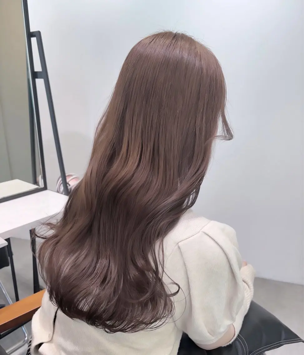 ロング カラー ベージュカラー 透明感カラー ‎Lby home 🪽mikuのヘアスタイル