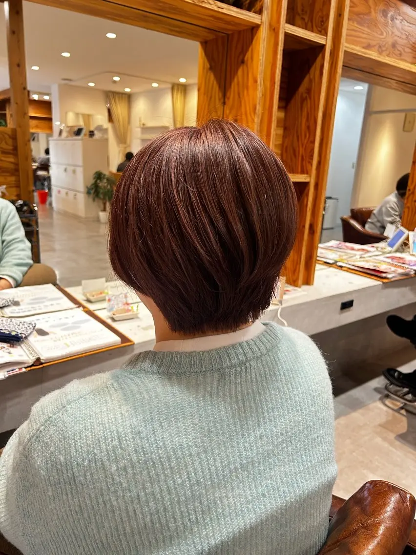 ショート カラー ブラウンカラー ピンクカラー ピンクブラウン adorable 樋口円のヘアスタイル