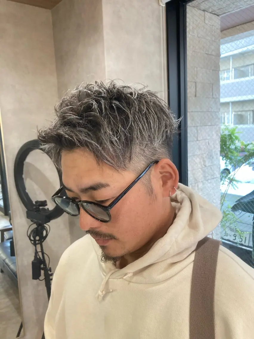 💈メンズ大人気‼️メッシュで差をつけろ‼️💈ハイライトカラー➕カットの写真