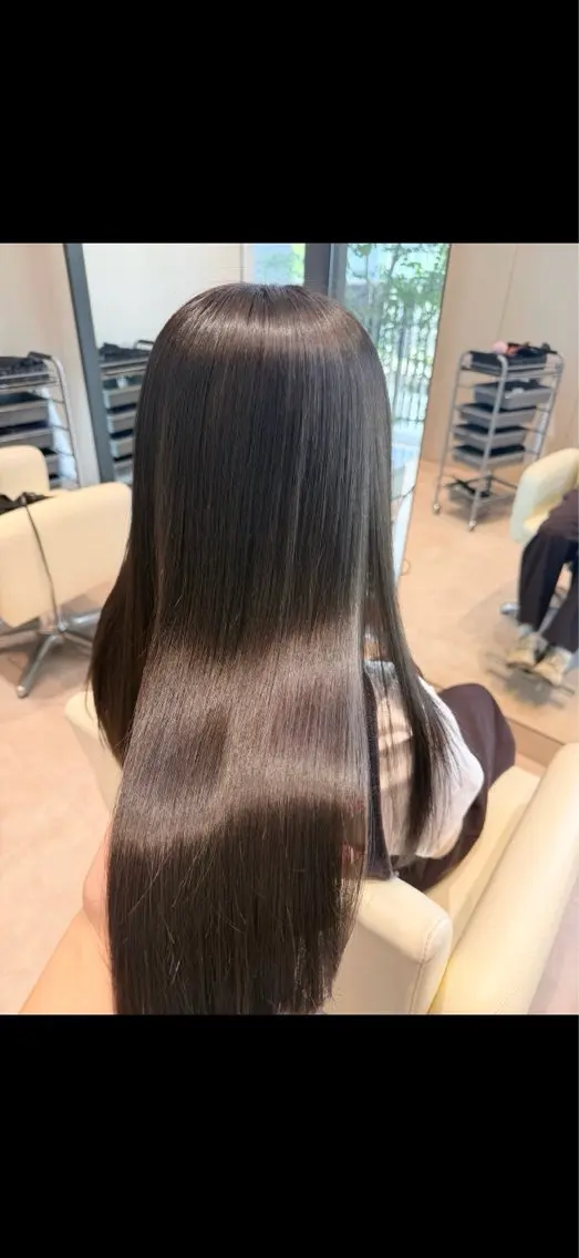 カラー yana /ブリーチモデルのヘアスタイル