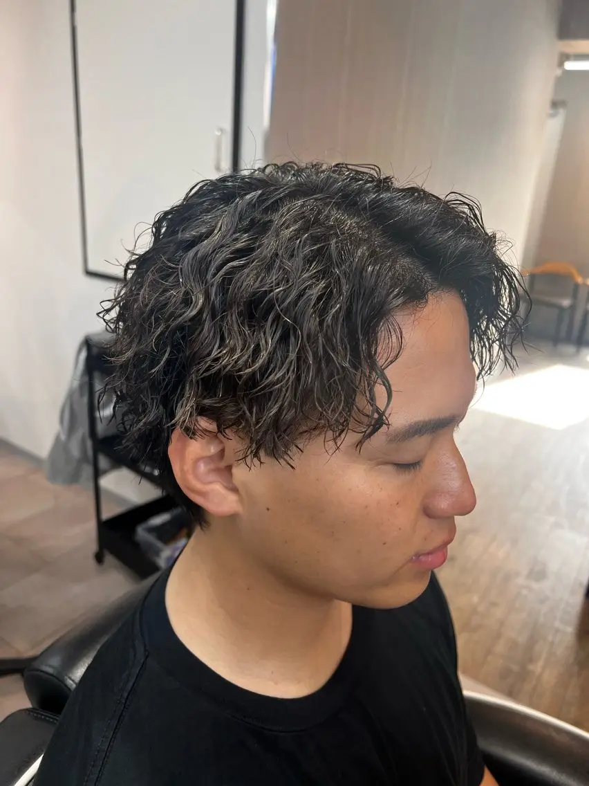 ショート カット パーマ メンズカット、パーマ 特化🔥🌊瀬川竜生のヘアスタイル