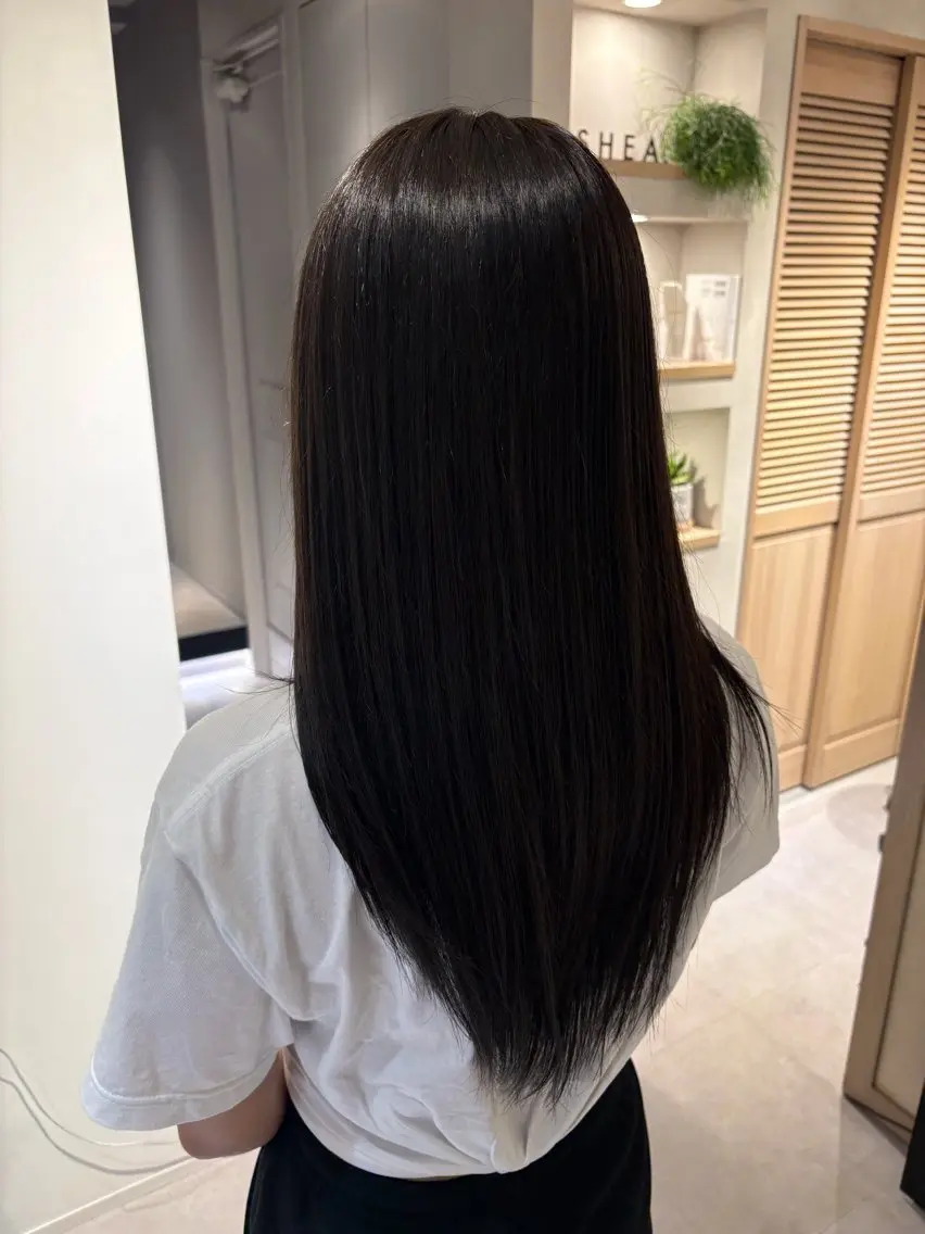 セミロング カラー ブラウンカラー グレージュ 大川 七夏のヘアスタイル