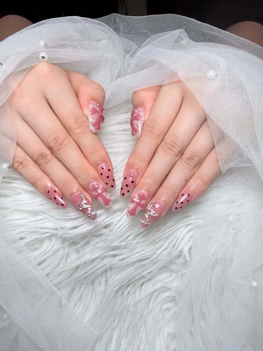 ネイル Queen Nail 研修生のネイルデザイン