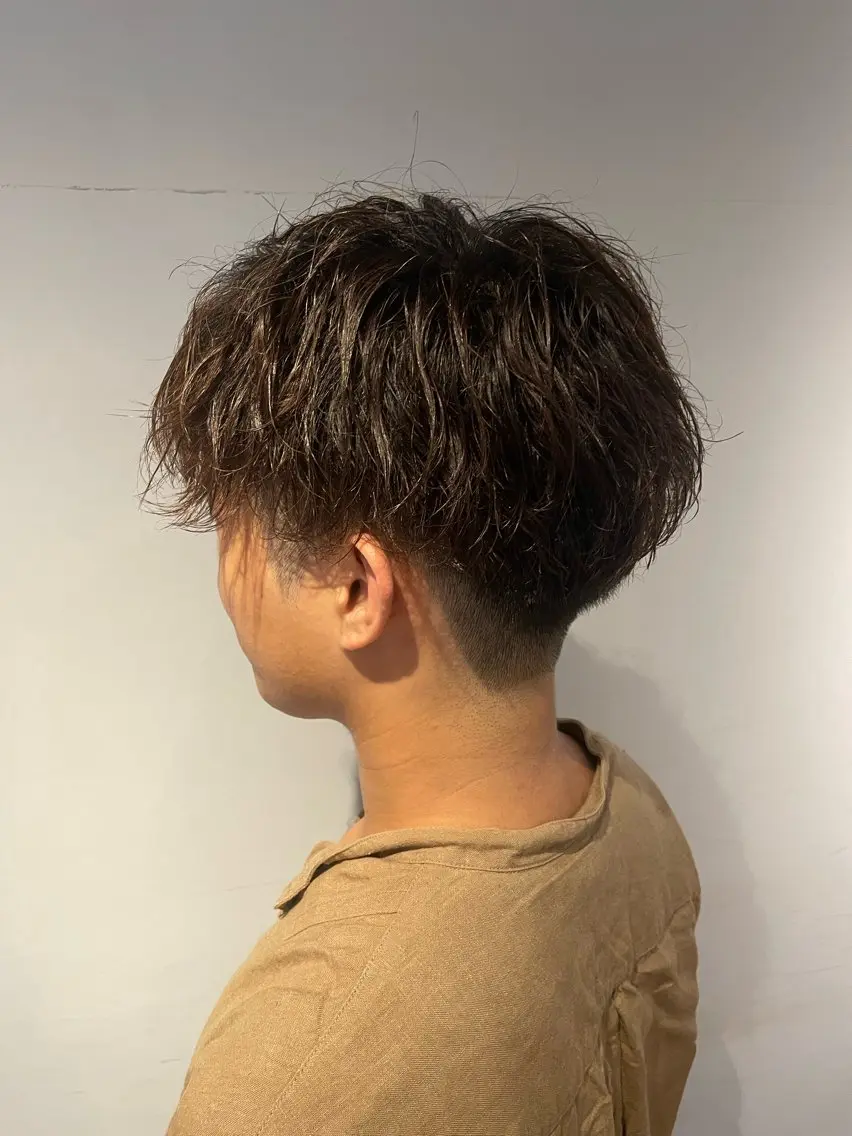 ショート メンズ メンズパーマ 鵜飼未玖 カラー/セットのヘアスタイル