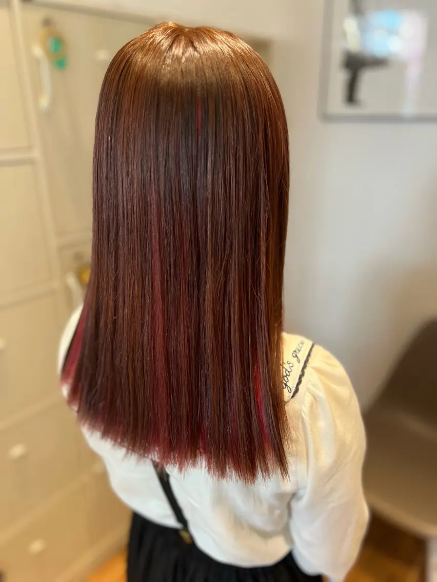 ミディアム カラー カット ヘアカラー つぼい Floraのヘアスタイル