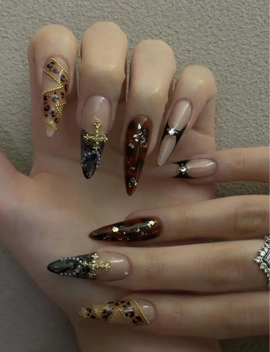ネイル ハンドネイル Rina Mika Nailsのネイルデザイン
