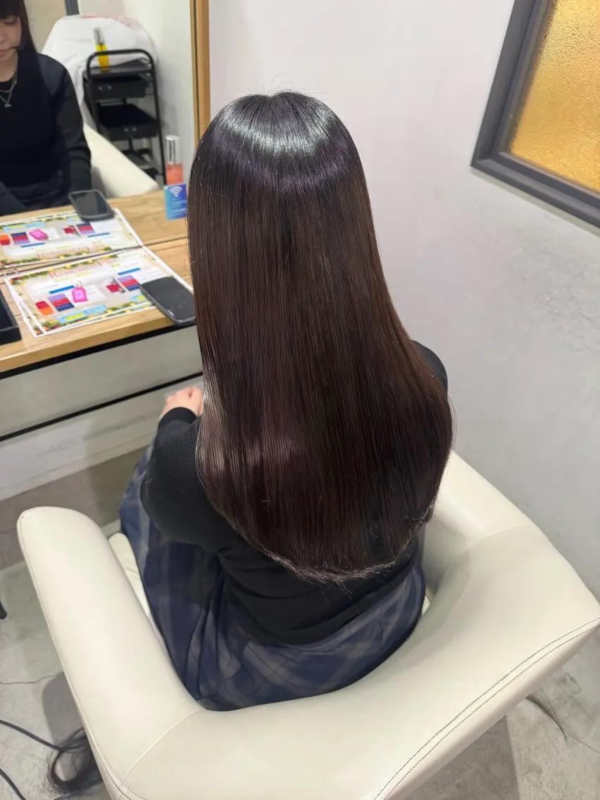 ロング ハガ コトコのヘアスタイル
