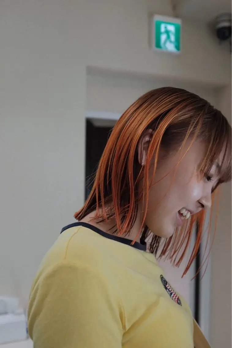 ミディアム ヘアアレンジ カット ヘアカラー OPUSダブルカラー ケアブリーチのヘアスタイル