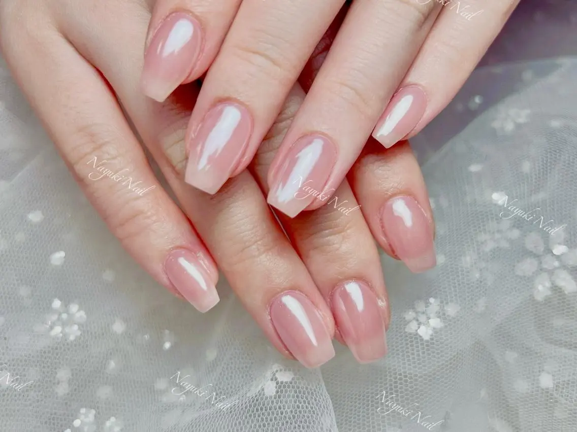 ネイル 🦋 Queenieのネイルデザイン