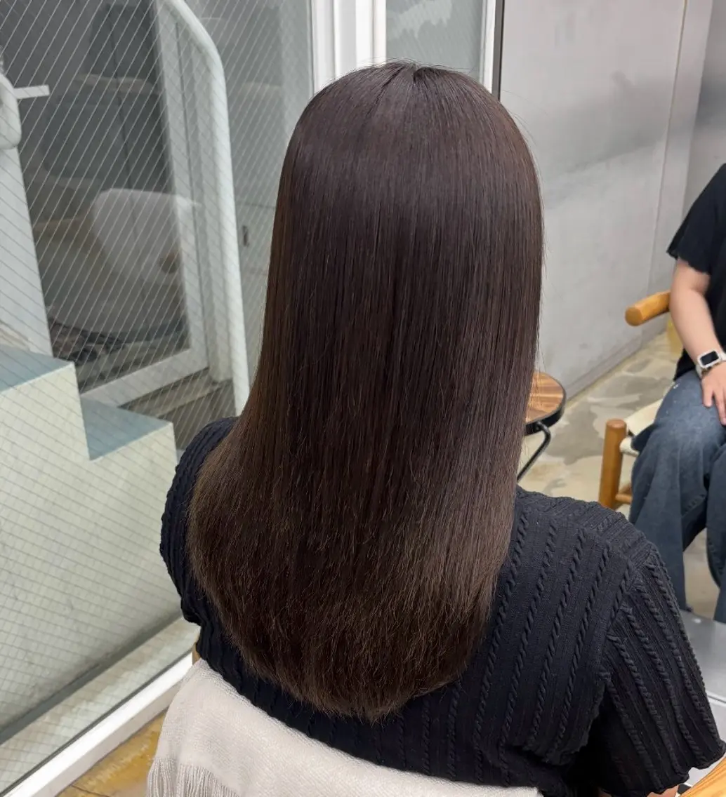 セミロング 𝐀𝐦𝐞𝐫𝐢 /透明感カラーのヘアスタイル