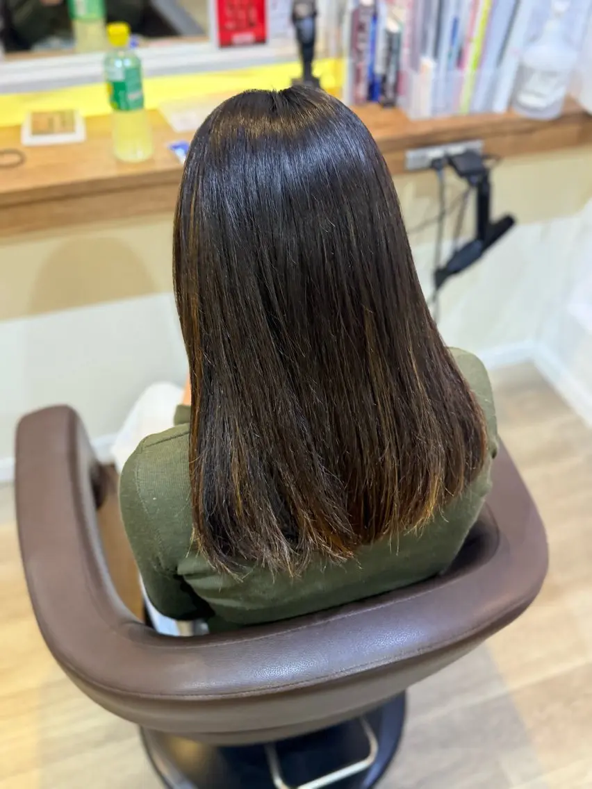 ミディアム カット 縮毛矯正 トリートメント and Artのヘアスタイル