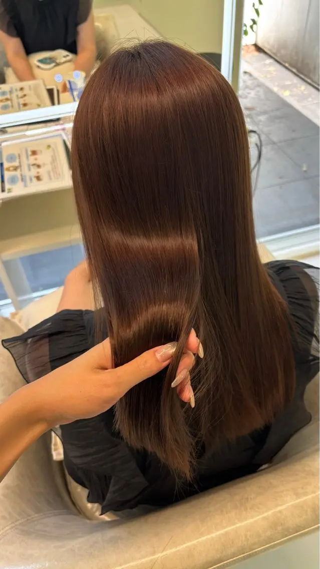 セミロング カット ヘアカラー 中島 綾香のヘアスタイル