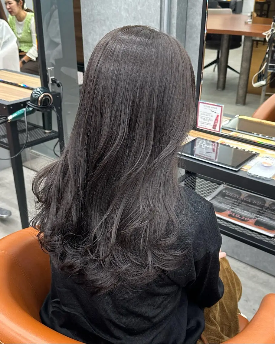 ロング カラー 高松 沙耶のヘアスタイル