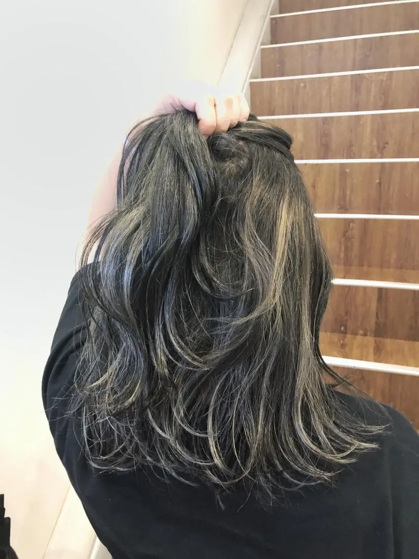 🎀🐳カット＋ハイライトカラー🐳🎀（オンカラーなし）🎀ローライトorハイライト🎀の写真