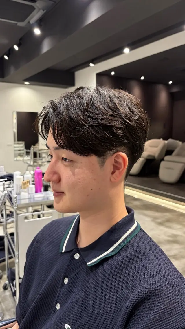 メンズ 三輪 隼大のヘアスタイル
