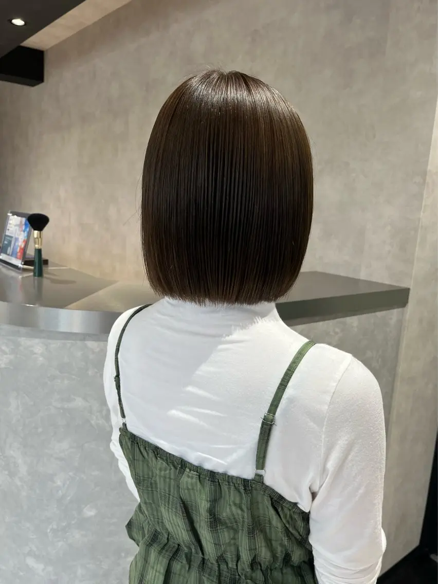 ミディアム ボブ 髪質改善 縮毛矯正 ヘアカラー 《.Xian》ナツミ ボブ/艶カラー/縮毛のヘアスタイル
