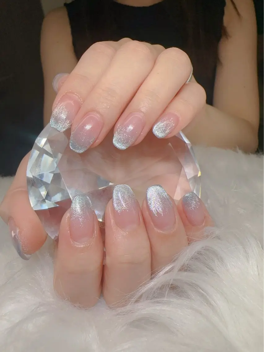 ネイル リー🍒新宿西口すぐ サロンサービス検定有のネイルデザイン
