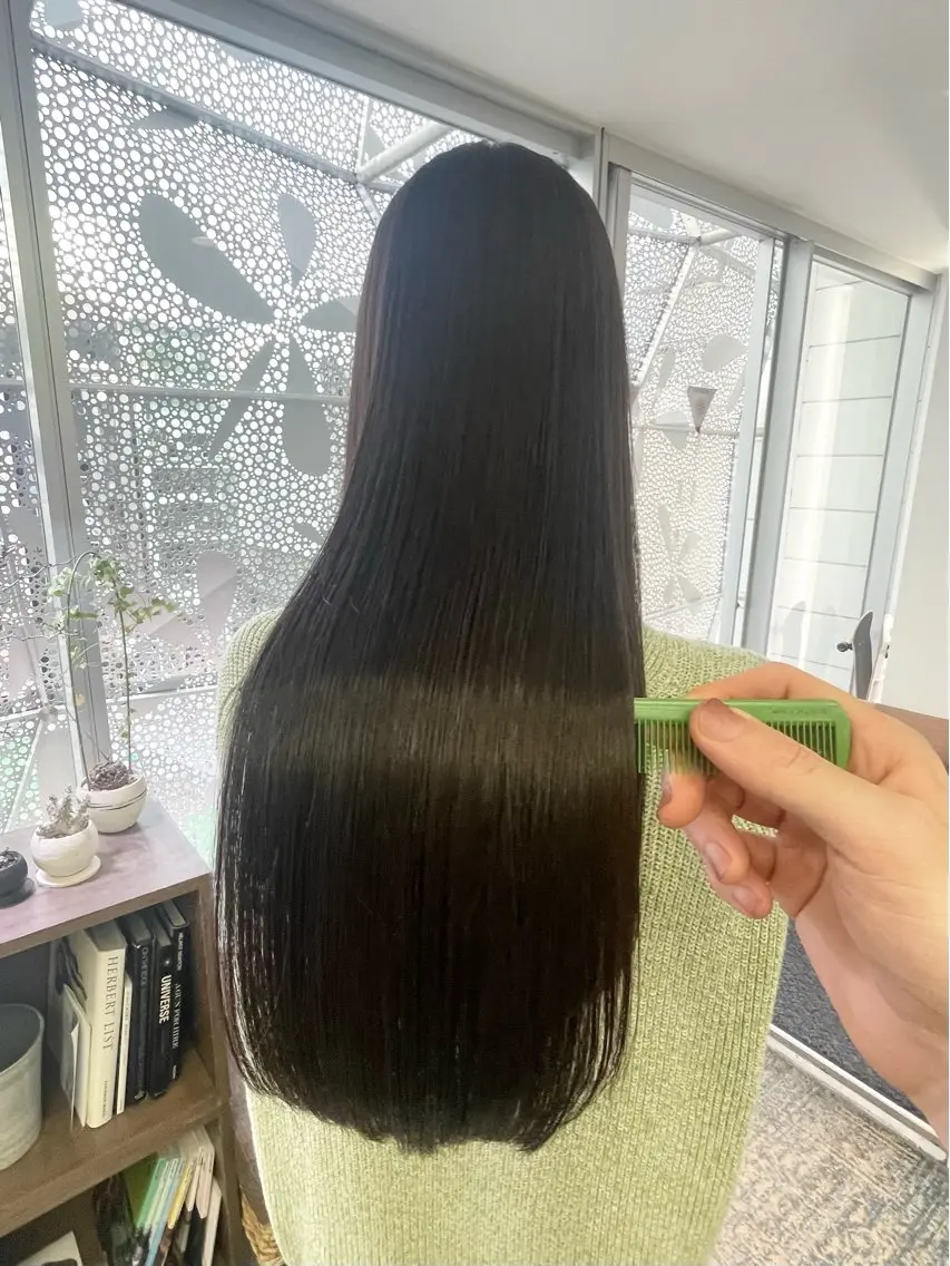 ロング カラー ブリーチ 髪質改善 縮毛矯正 トリートメント 酸熱トリートメント ヘアカラー トリートメント スズキジュンペイ 銀座/髪質改善のヘアスタイル