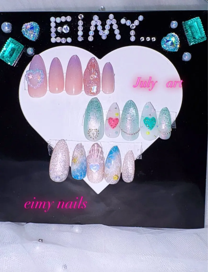 ネイル アートネイル フラッシュネイル グラデーション ハート ラメ(グリッター) ハンドネイル eimy nails♡のネイルデザイン