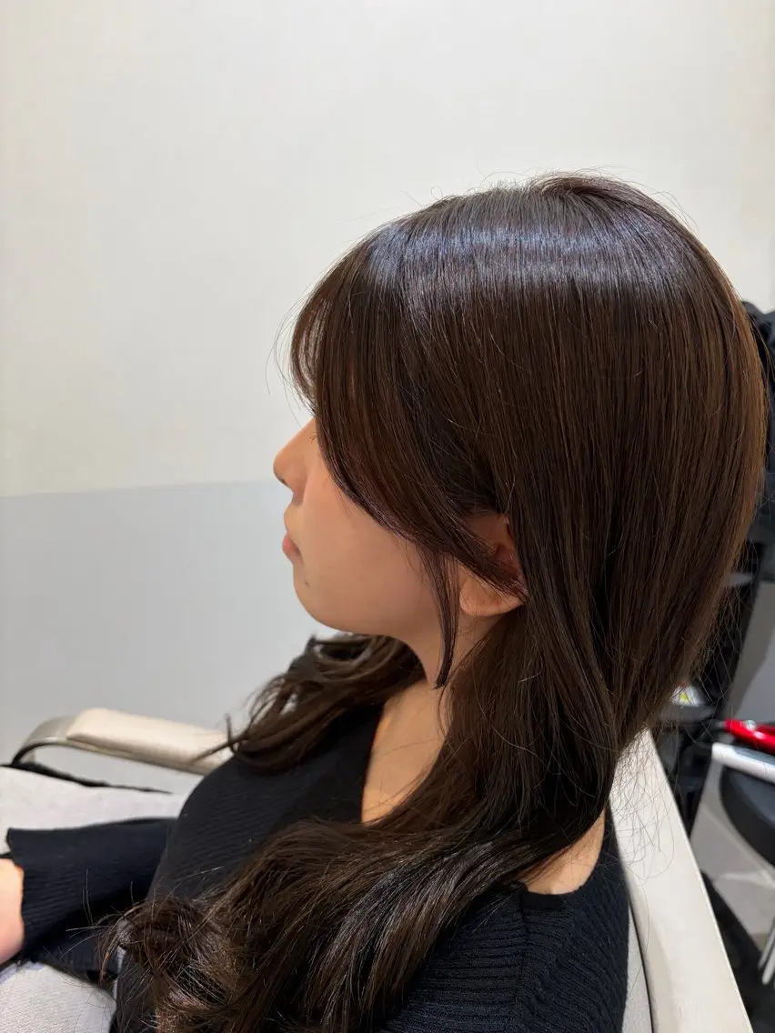ロング カラー ショコラグレージュ グレージュ 顔周りカット 韓国風ヘア 韓国ヘア・カラー 🩵SHIZUKUのヘアスタイル