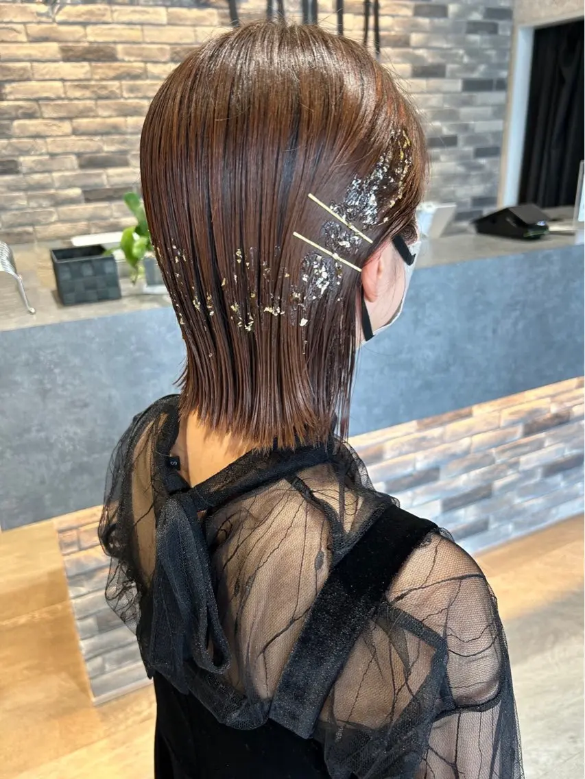 ミディアム ヘアセット earth ノノカ 柔らかベージュカラーのヘアスタイル