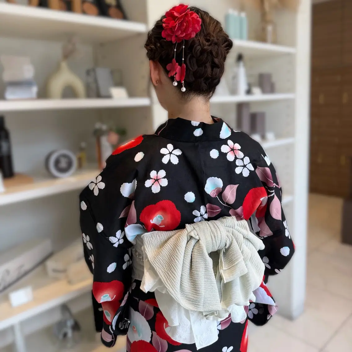 ミディアム ヘアアレンジ 小島 莉奈のヘアスタイル
