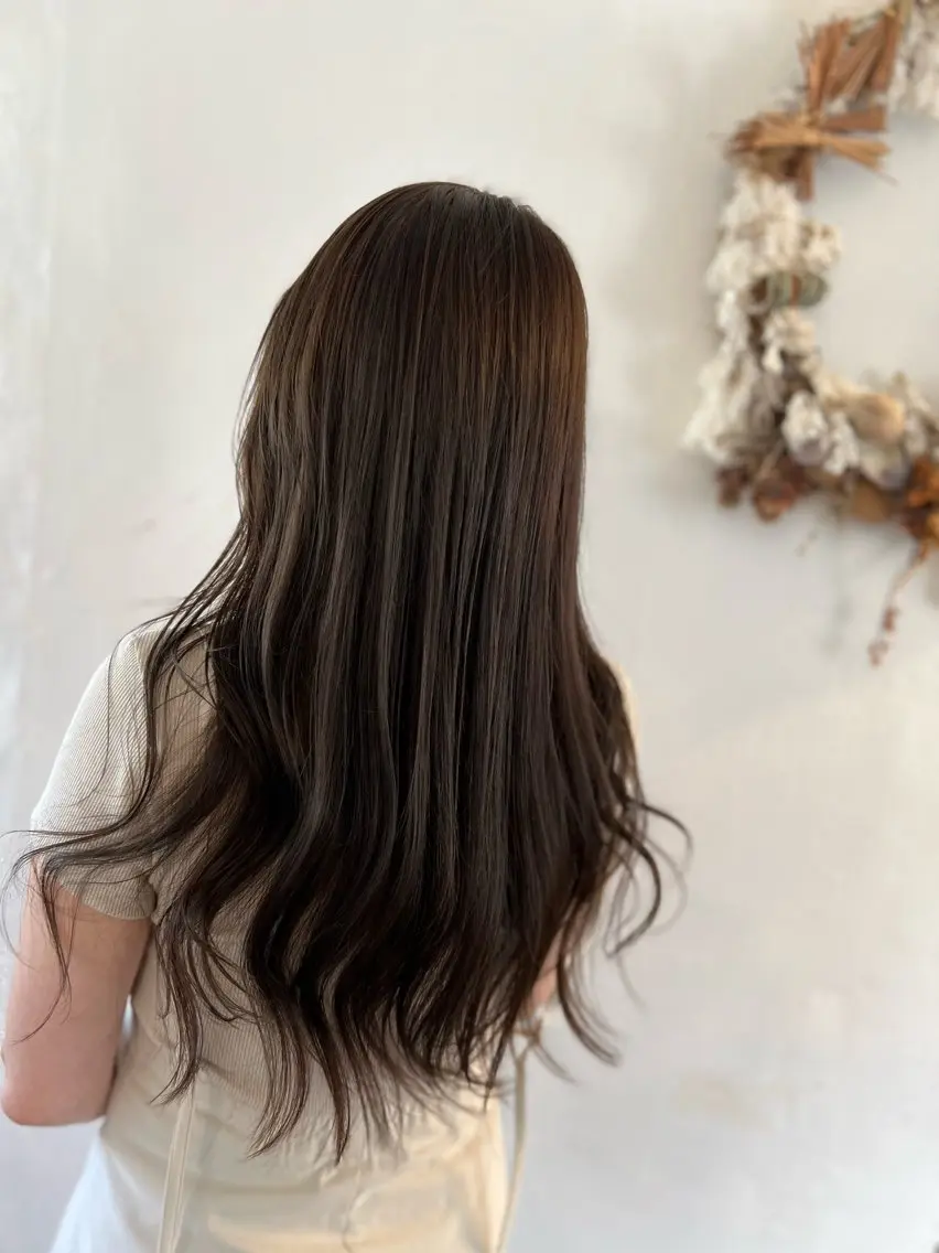 ロング カラー アディクシーカラー グレージュ イルミナカラー モカグレージュ ロング カット ヘアカラー トリートメント Style Tのヘアスタイル