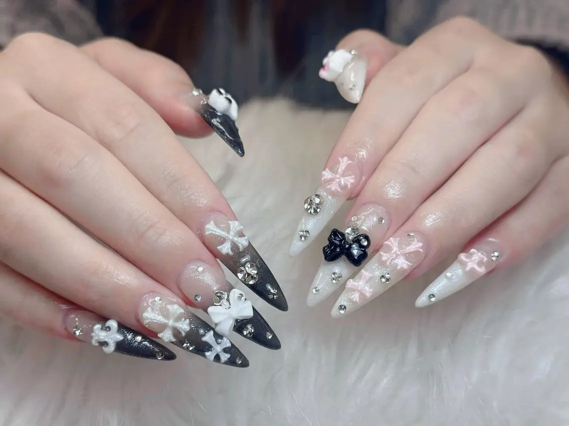 ネイル アートネイル 成人式 ジェルネイル ニュアンスネイル 夏ネイル ハンドネイル Jenn Nail Salonのネイルデザイン