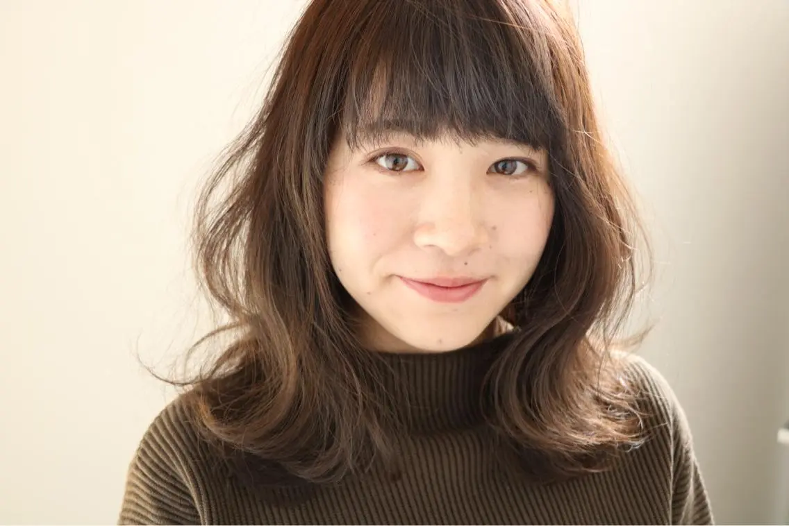 セミロング カラー ブルーカラー ブルージュ soins de MaLilyのヘアスタイル