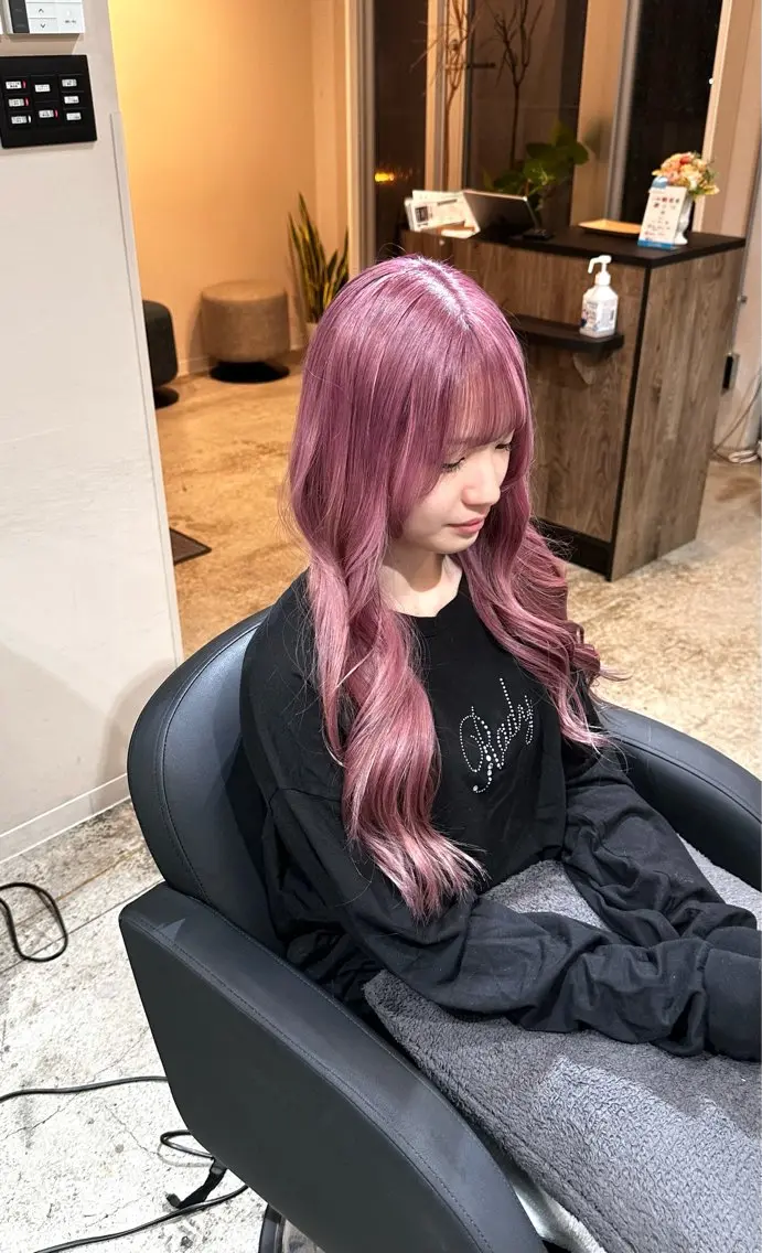 ロング カラー ヘアカラー トリートメント ✨ブリーチカラー/ 似合わせカット/高山のヘアスタイル