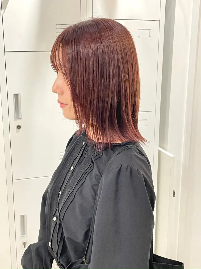 ミディアム カラー 明石 歩樹のヘアスタイル