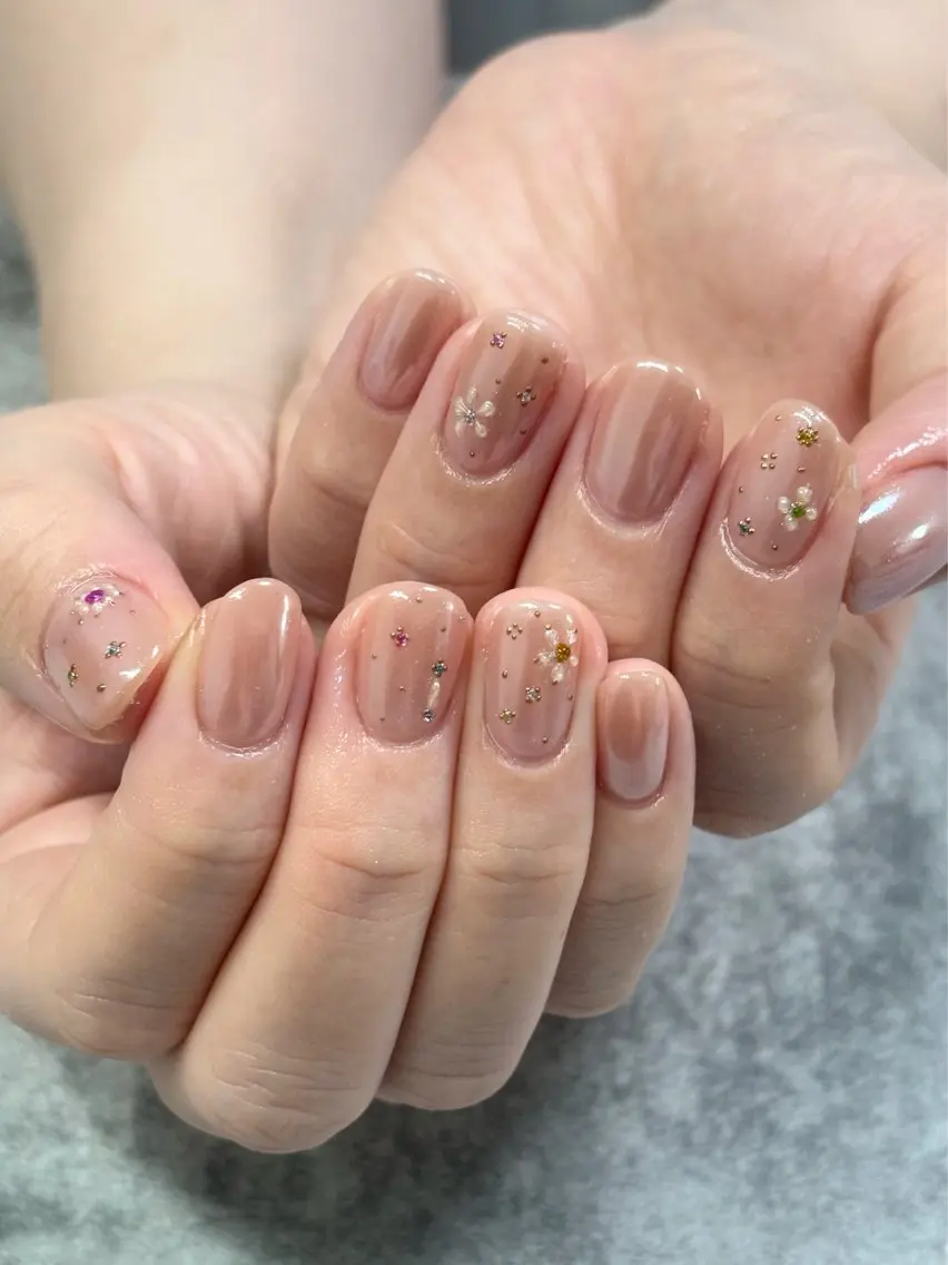 ネイル ハンドネイル FIORITURA Maikoのネイルデザイン