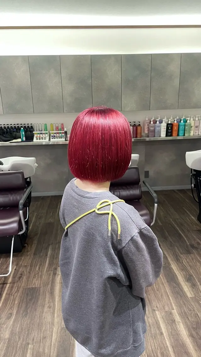 ショート ヘアカラー レイヤー🩶🎀 ブリーチ/なるのヘアスタイル