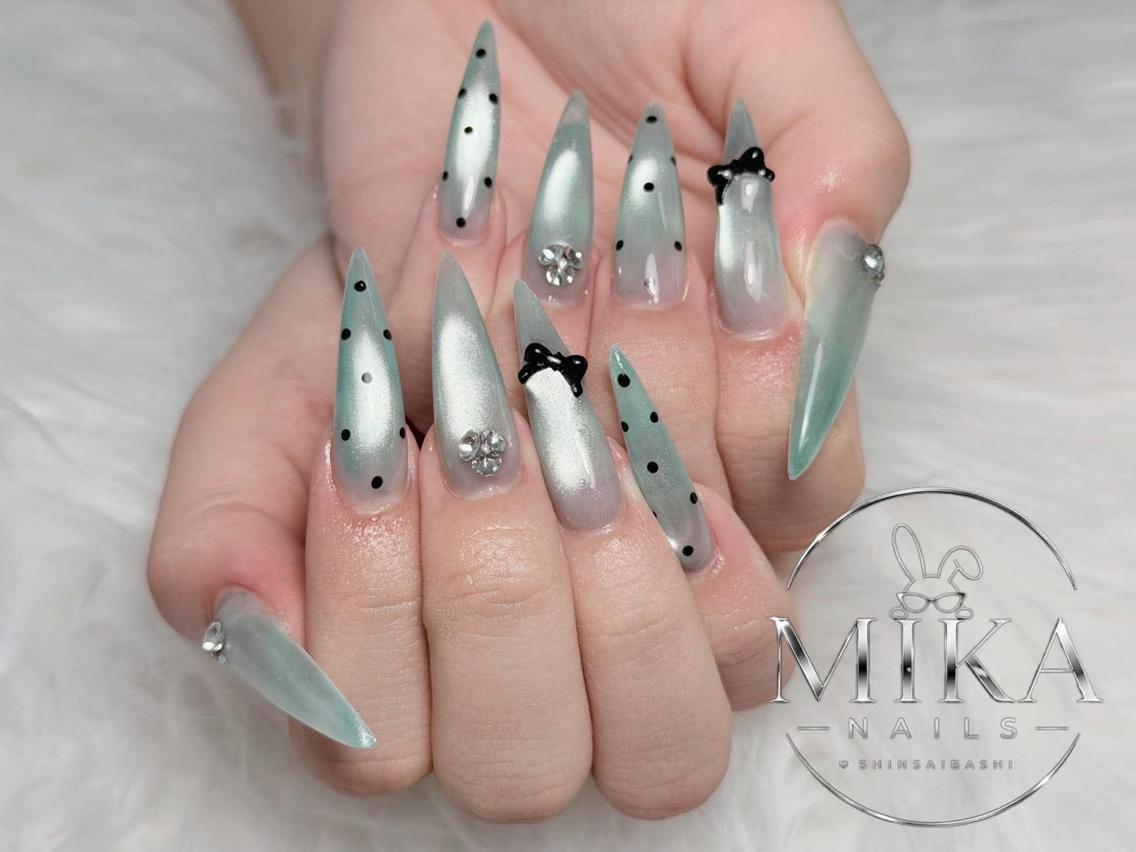 ネイル アートネイル チークネイル ドット フットネイル フレンチネイル ハンドネイル Mika Nailsのネイルデザイン