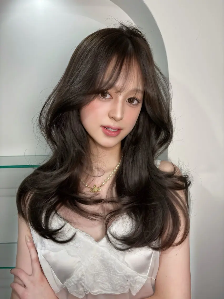 セミロング くびれヘア 韓国風ヘア レイヤーカット カット ヘアカラー トリートメント SEIRA 透明感 ☆トレンドヘア☆のヘアスタイル