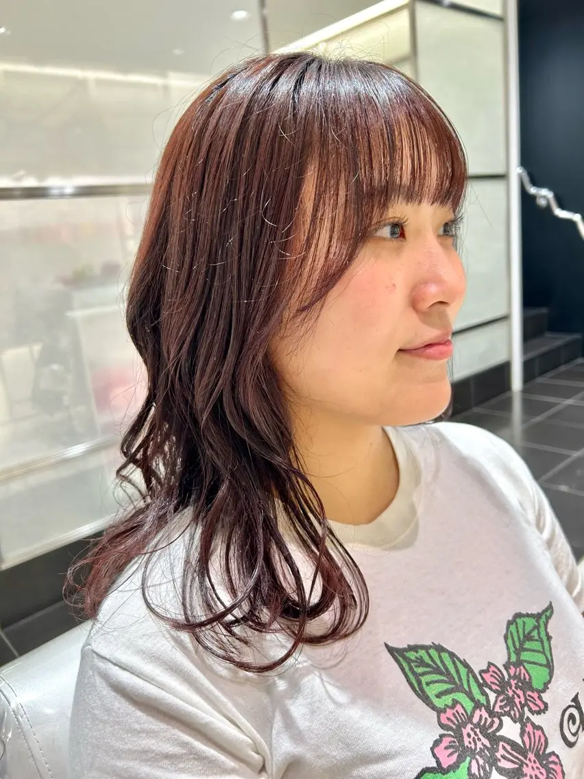 ミディアム カラー カット ヘアカラー オオタ ユイナ🌈のヘアスタイル
