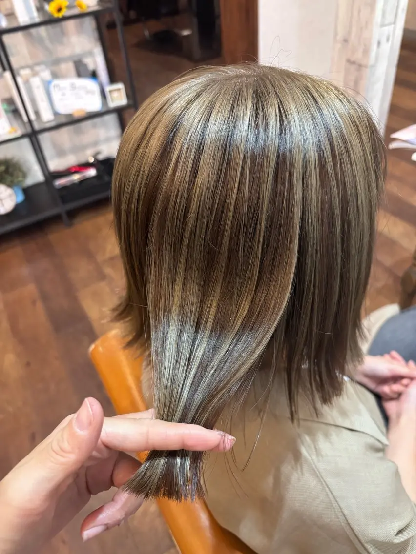 ミディアム カラー ブリーチ デザインカラー ハイライトカラー ブリーチなしカラー ハイライト カット ヘアカラー radiant/泉南 nakamura🌹のヘアスタイル