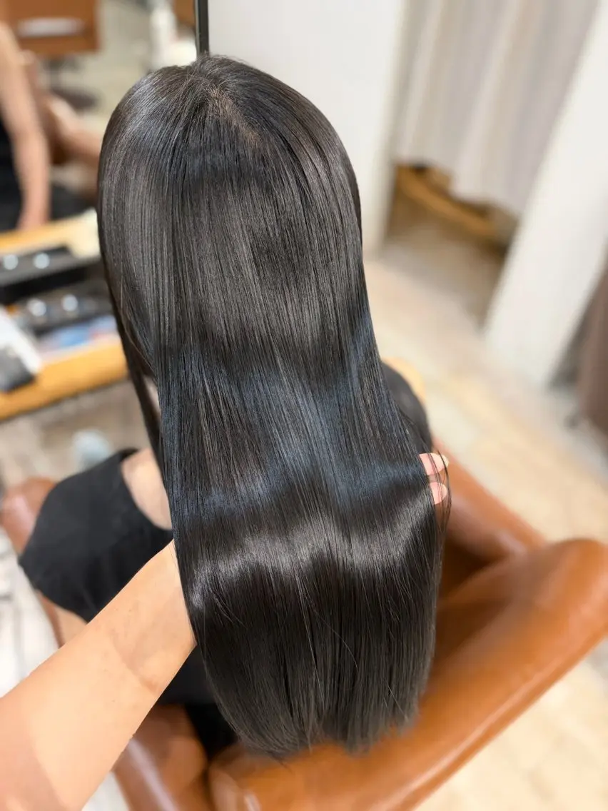 ロング 髪質改善 酸性ストレート ROOTS ANNAのヘアスタイル